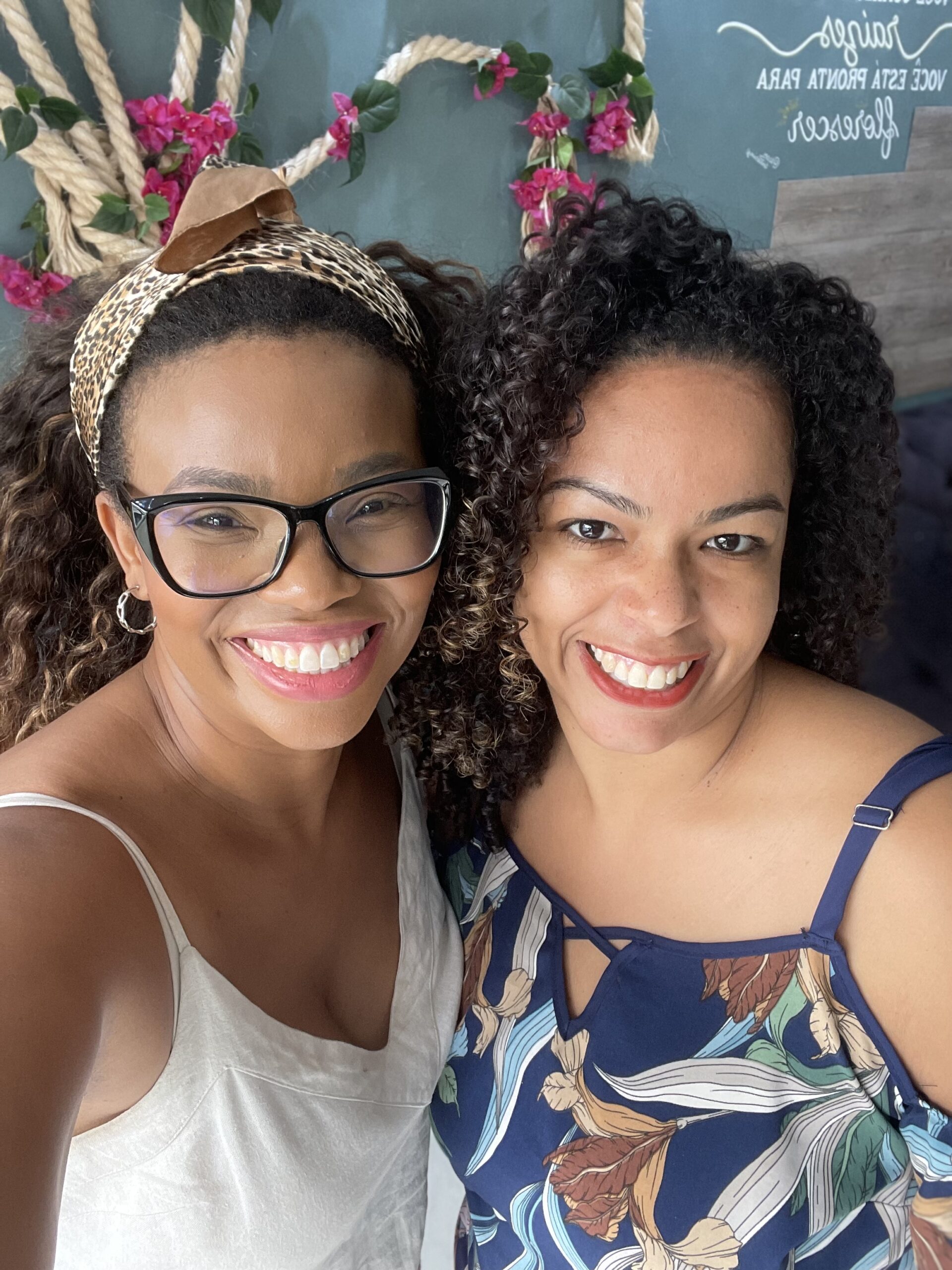 Cabelos Crespos no Tatuapé | Mechas, Hidratação e Corte Perfeito Cabelos Crespos no Tatuapé | Mechas, Hidratação e Corte Perfeito