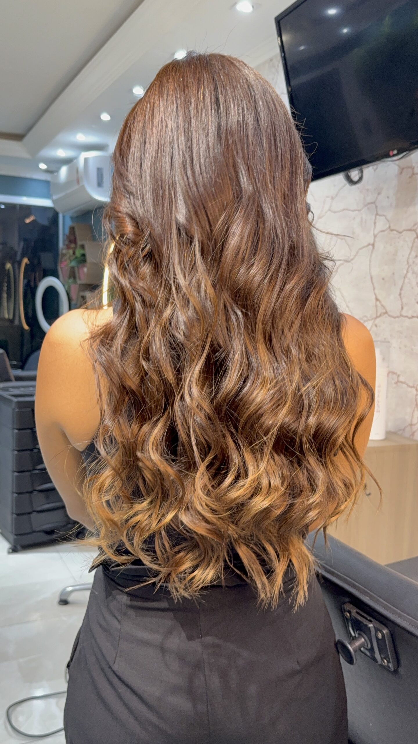 Morena Iluminada no Tatuapé, São Paulo | Jack Oliveira Morena Iluminada no Tatuapé, São Paulo | Jack Oliveira