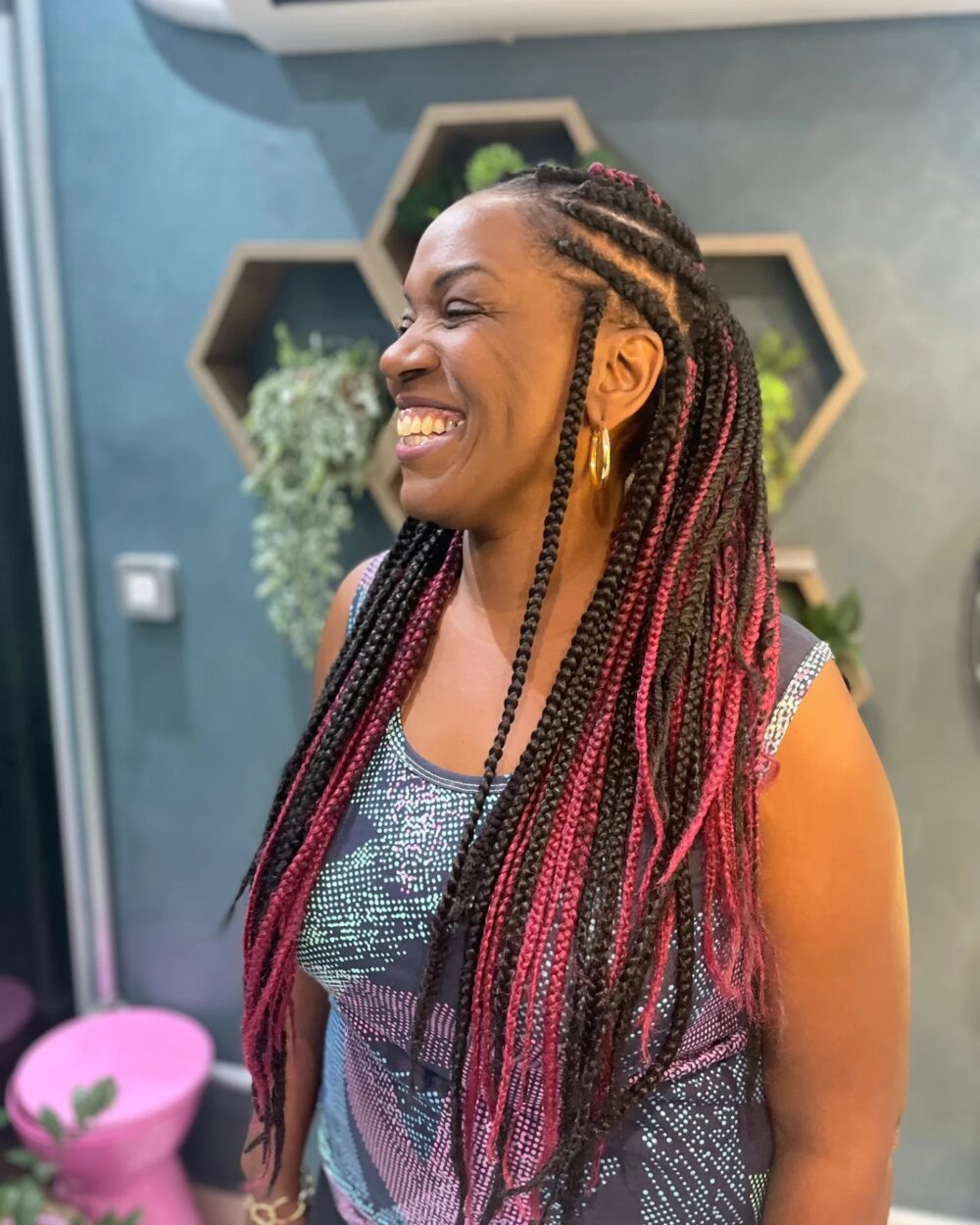 Mega hair, tranças e cabelos cacheados no Espaço Jack Oliveira, Tatuapé